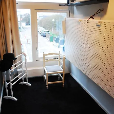 Apartament Chapeau *