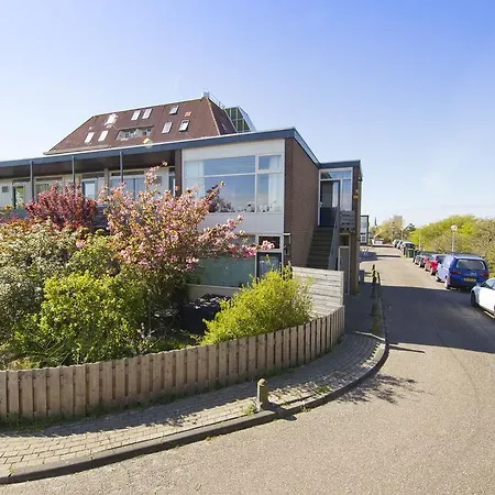 Apartament Chapeau