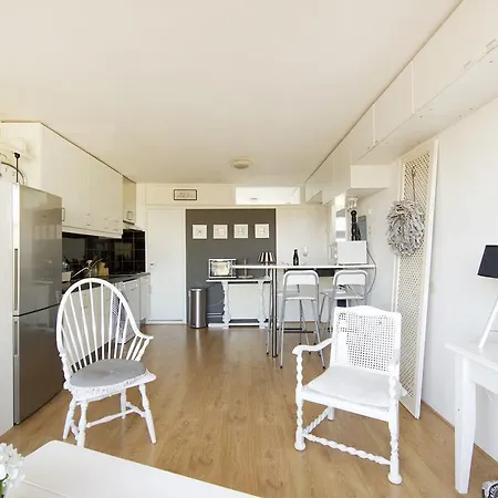 Apartament Chapeau *
